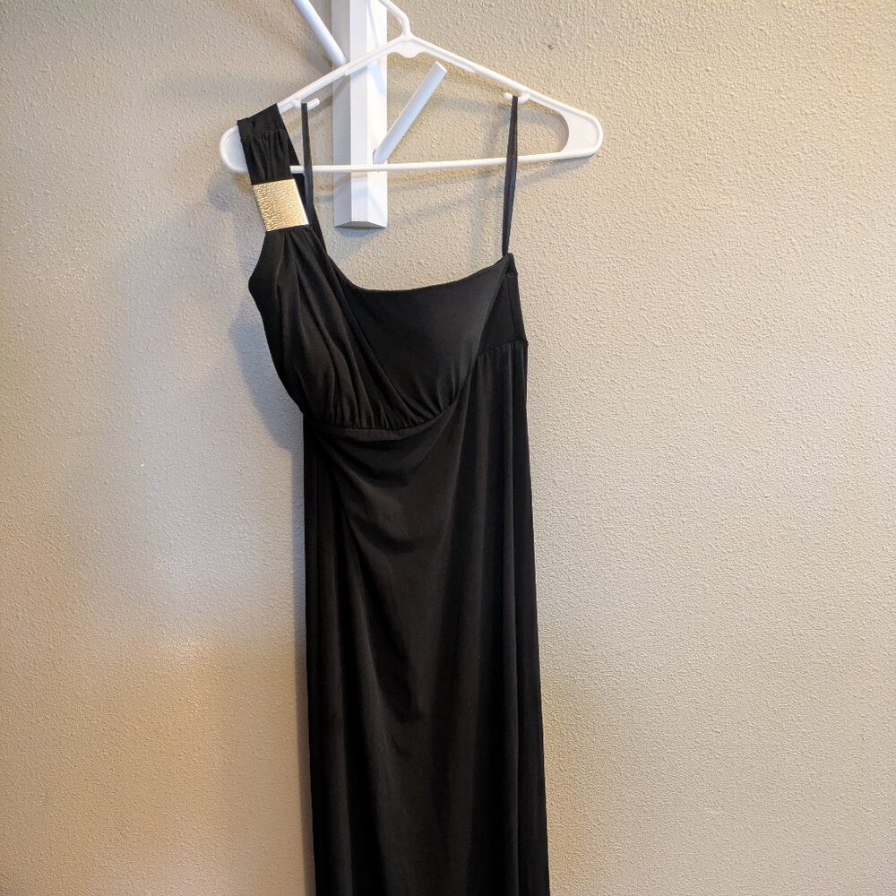 Black formal one-shoulder dress